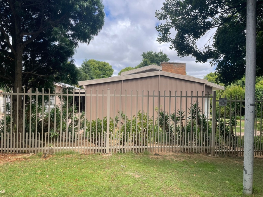 5 Bedroom Property for Sale in Panorama Free State